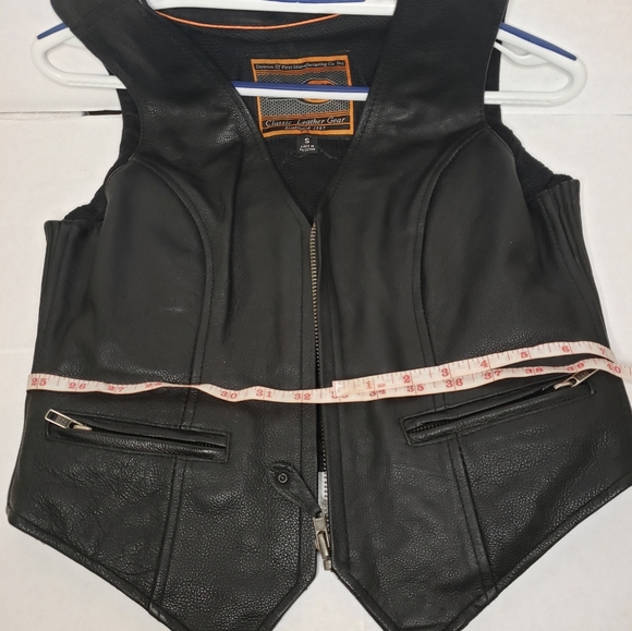 First Classic Leather Women’s Motorcycle - Picture 5 of 8